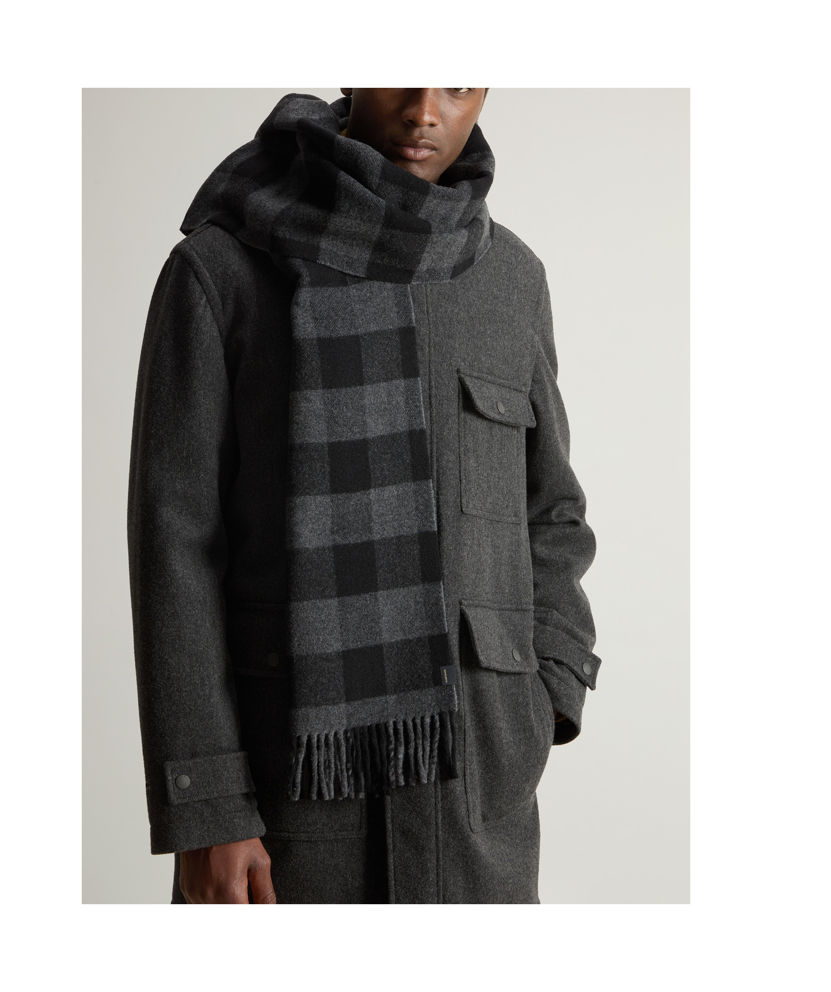Woolrich Jacquard Tassel Scarf In Black