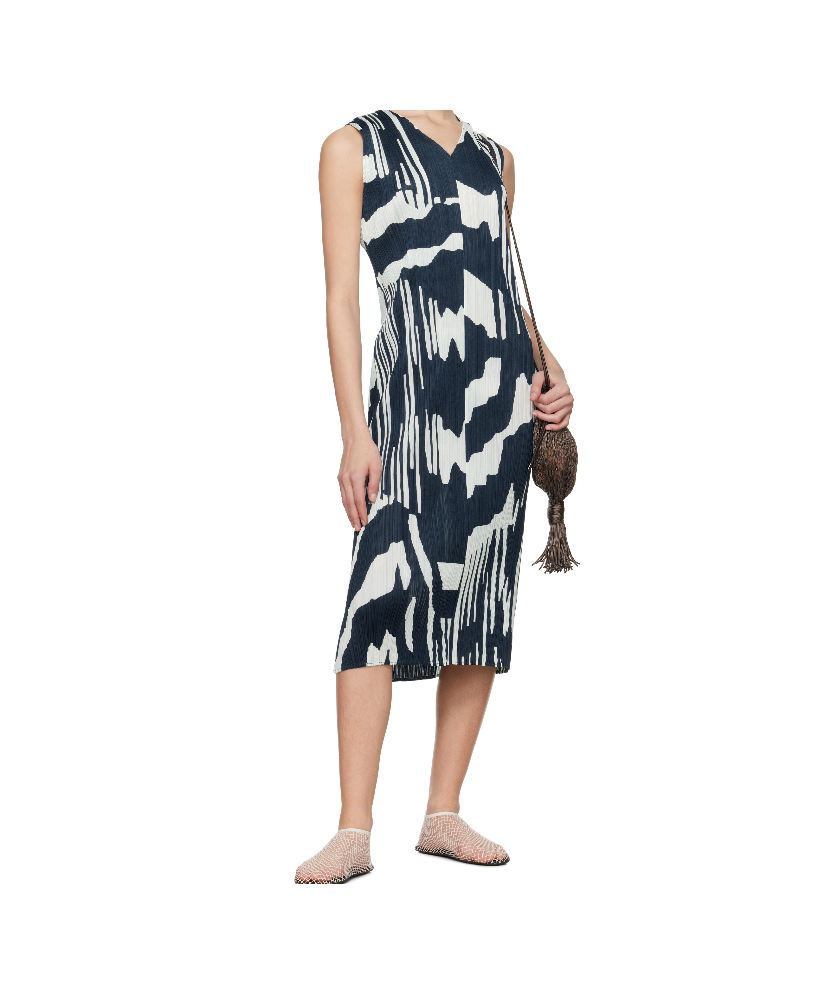 Issey Miyake V-neck Sleeveless Dress