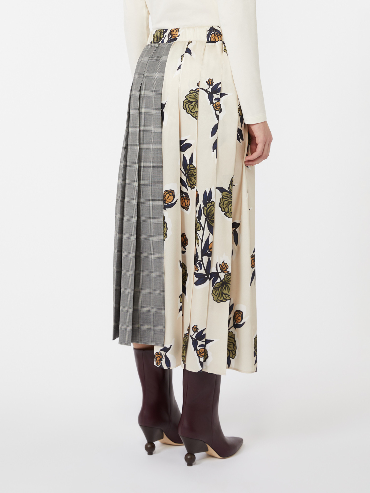 Weekend Max Mara Pleated Skirt In Patterned Twill In Neutral
