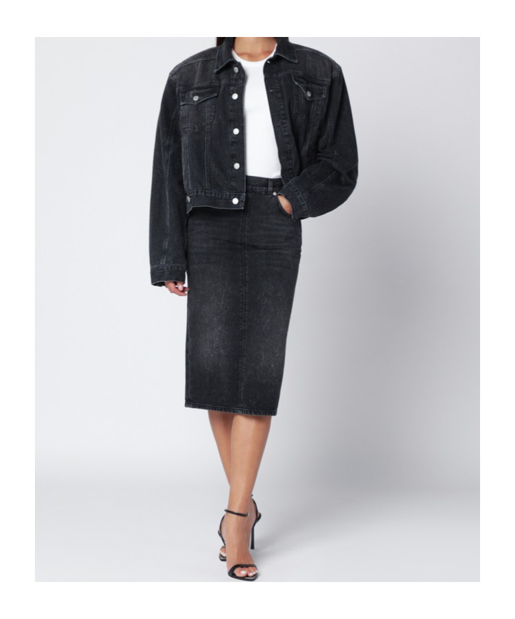 Haikure Button-down Long-sleeved Denim Jacket In Black