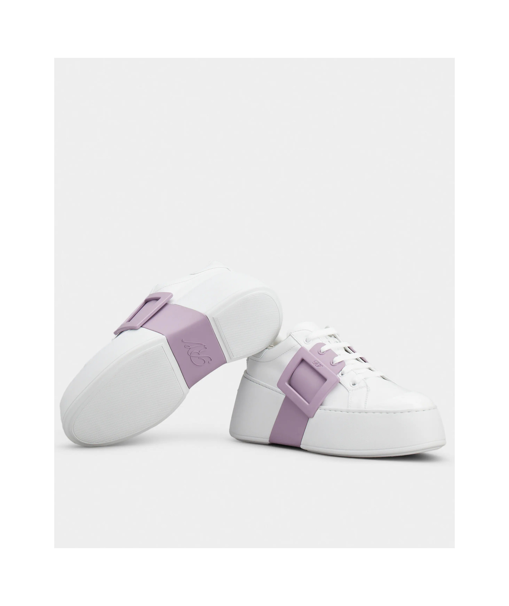 Roger Vivier Elegant Leather Skate Sneakers With Patent Toe In White