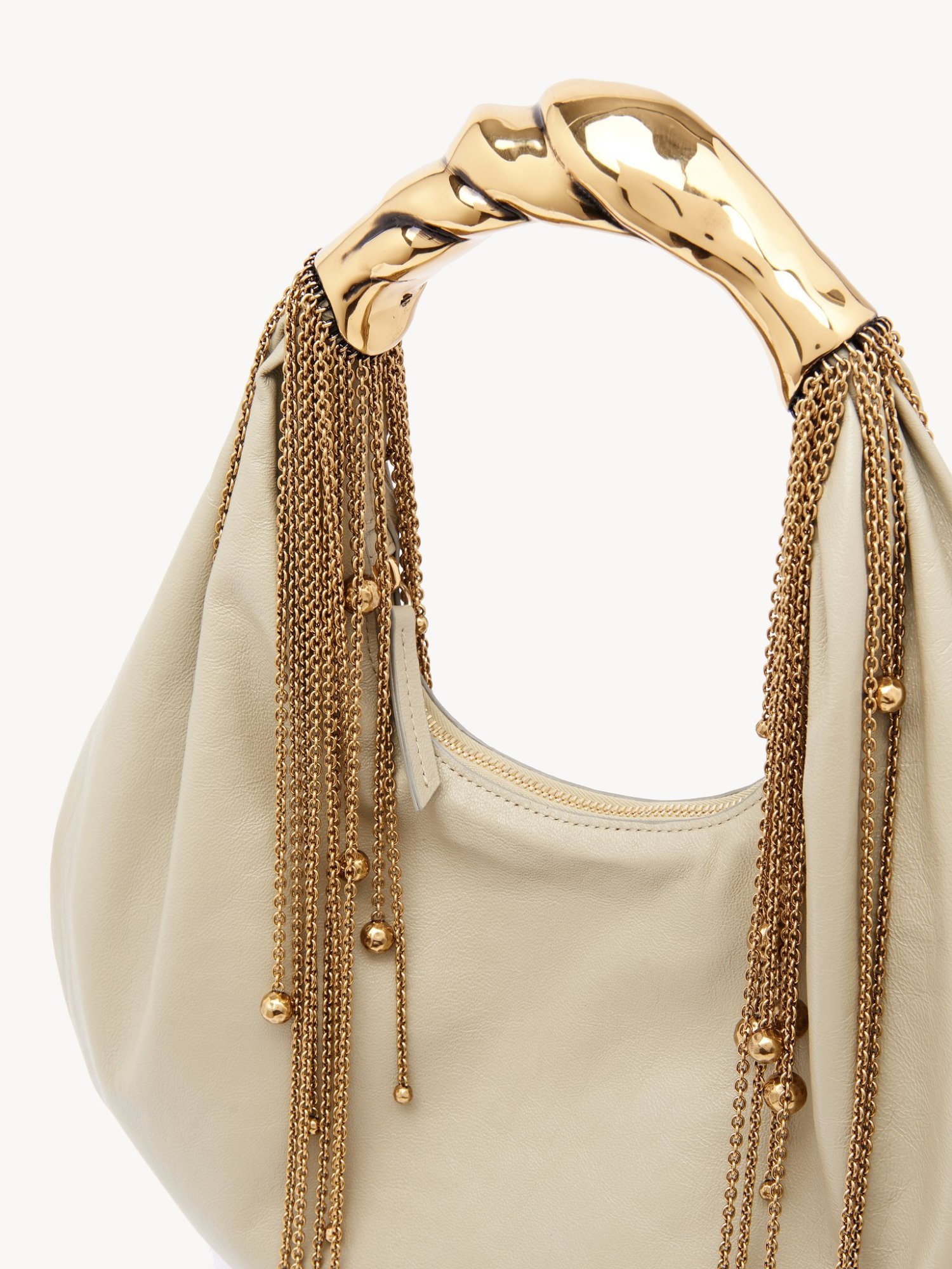 Chloé Twisted Shell Embellished Leather Tote In Nude