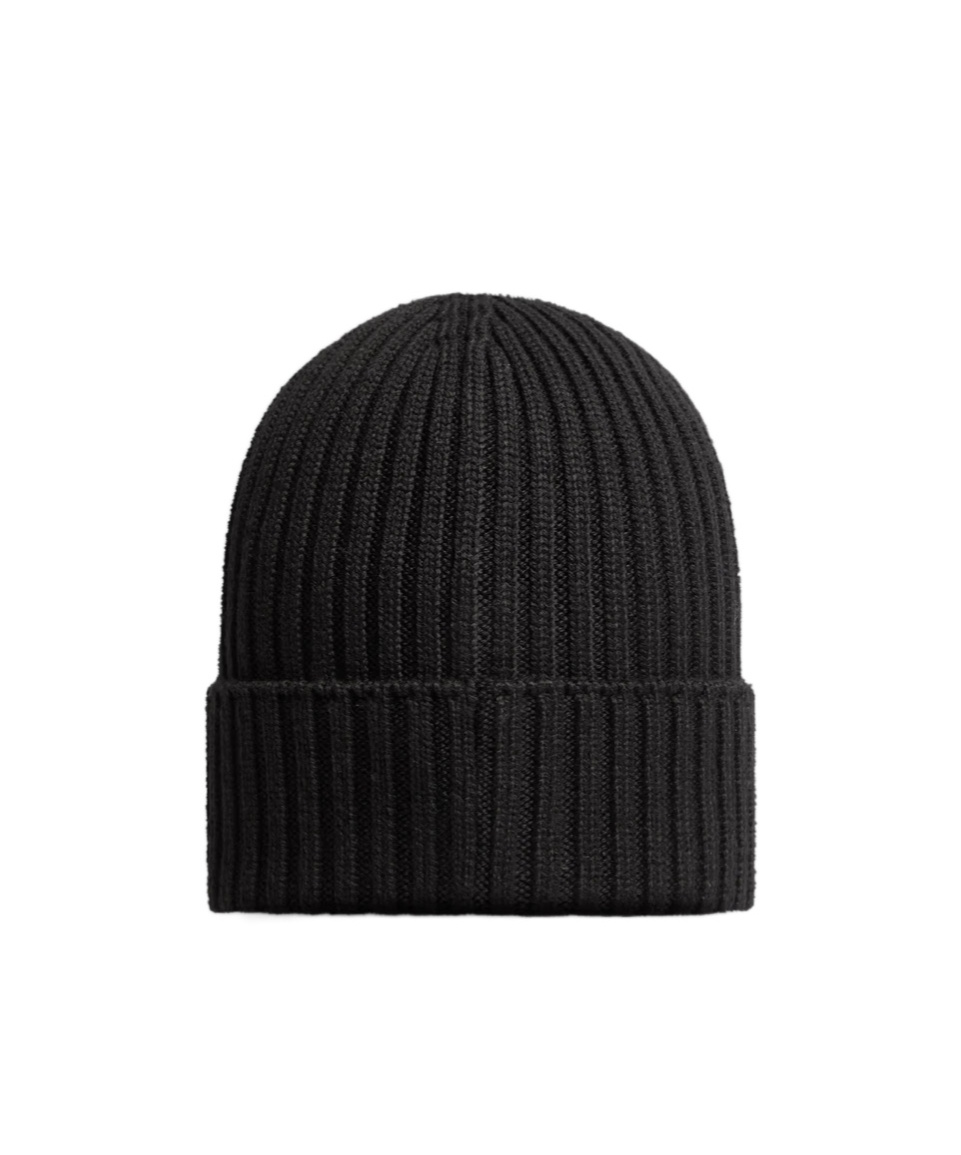 Moncler Enfant Logo Patch Knitted Beanie In Black