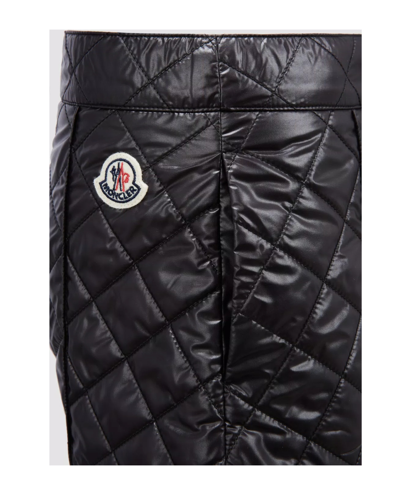 Moncler Enfant Logo Patch Quilted Shorts In Black