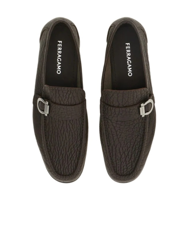 Ferragamo Gancini Loafers In Black