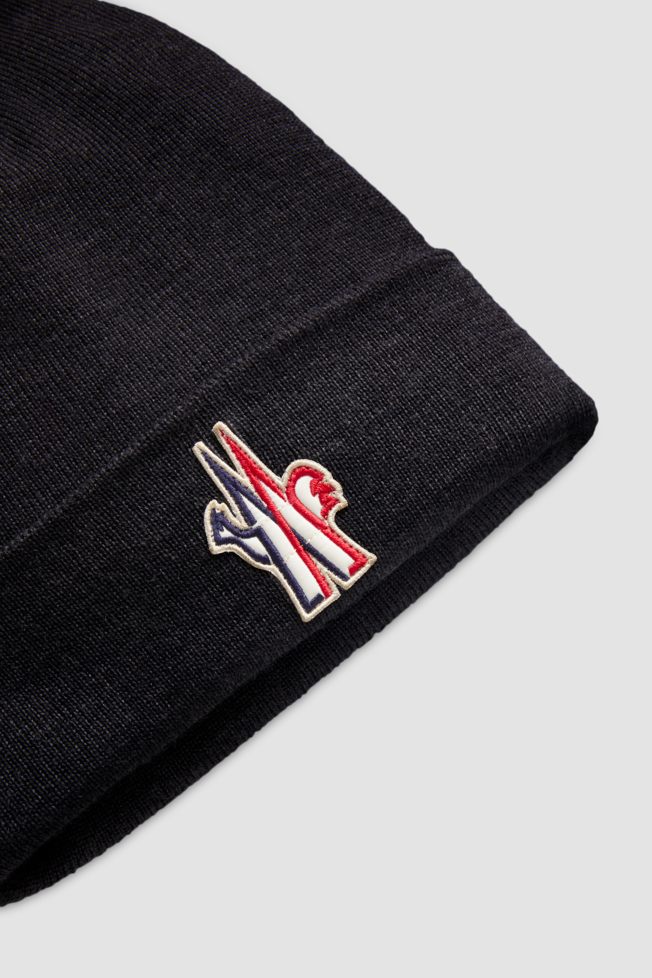 Moncler Logo Hat In Black