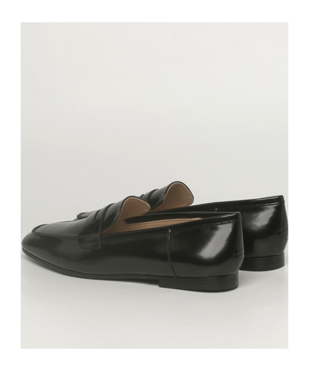 Fabio Rusconi Logo Round-head Loafers In Black