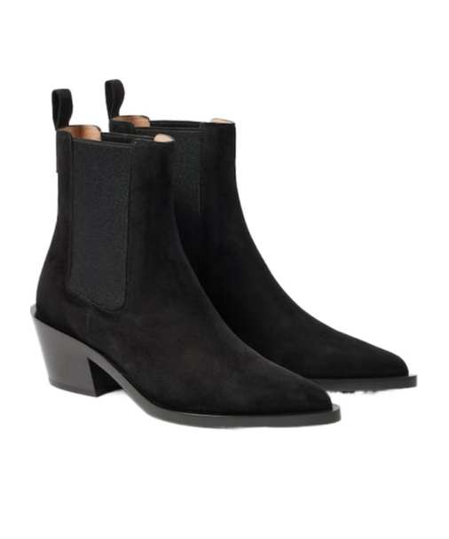 Gianvito Rossi Pointed Toe Suede Ankle Boots In Black