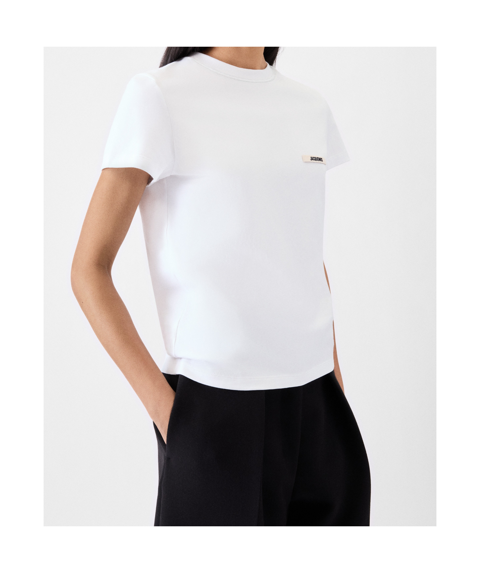 Jacquemus Relaxed-fit Cotton T-shirt With Subtle Logo In White