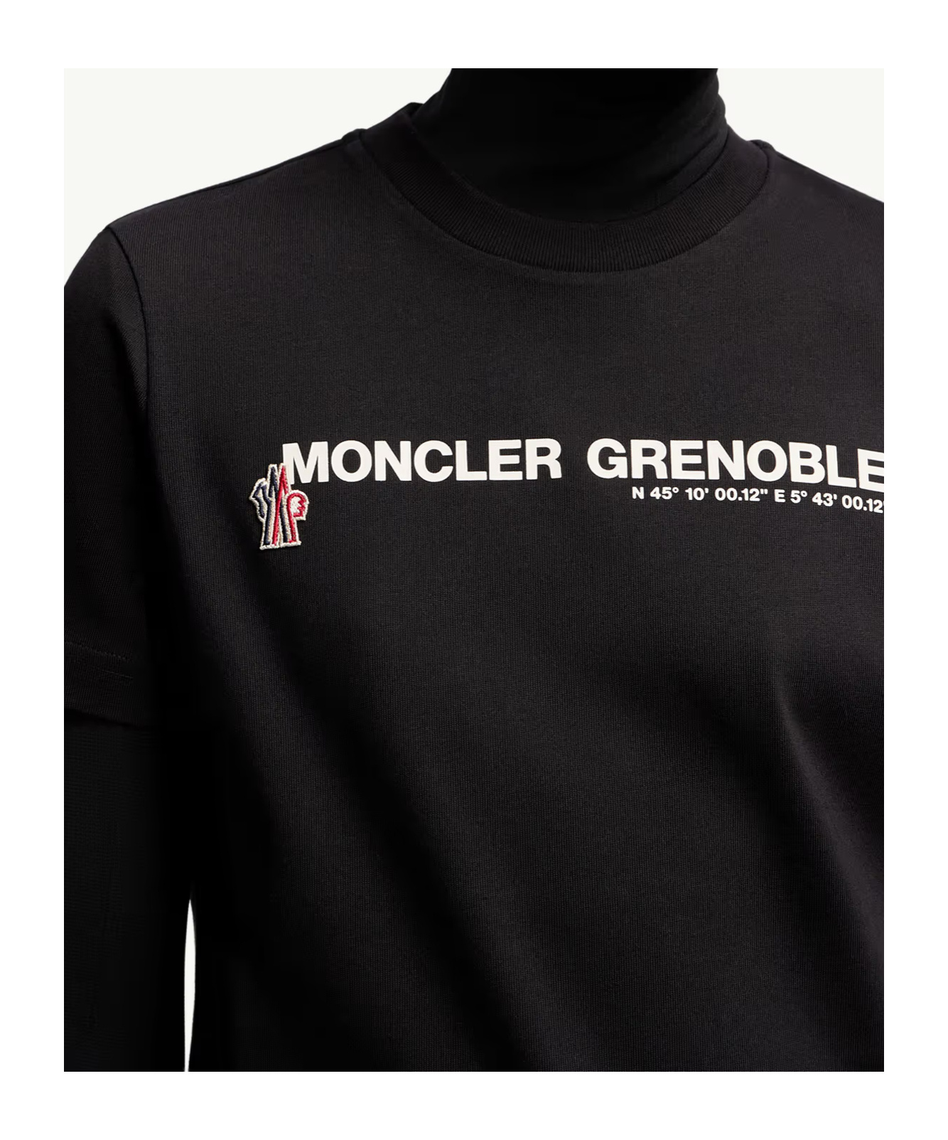 Moncler Contrasting Logo T-shirt In Black