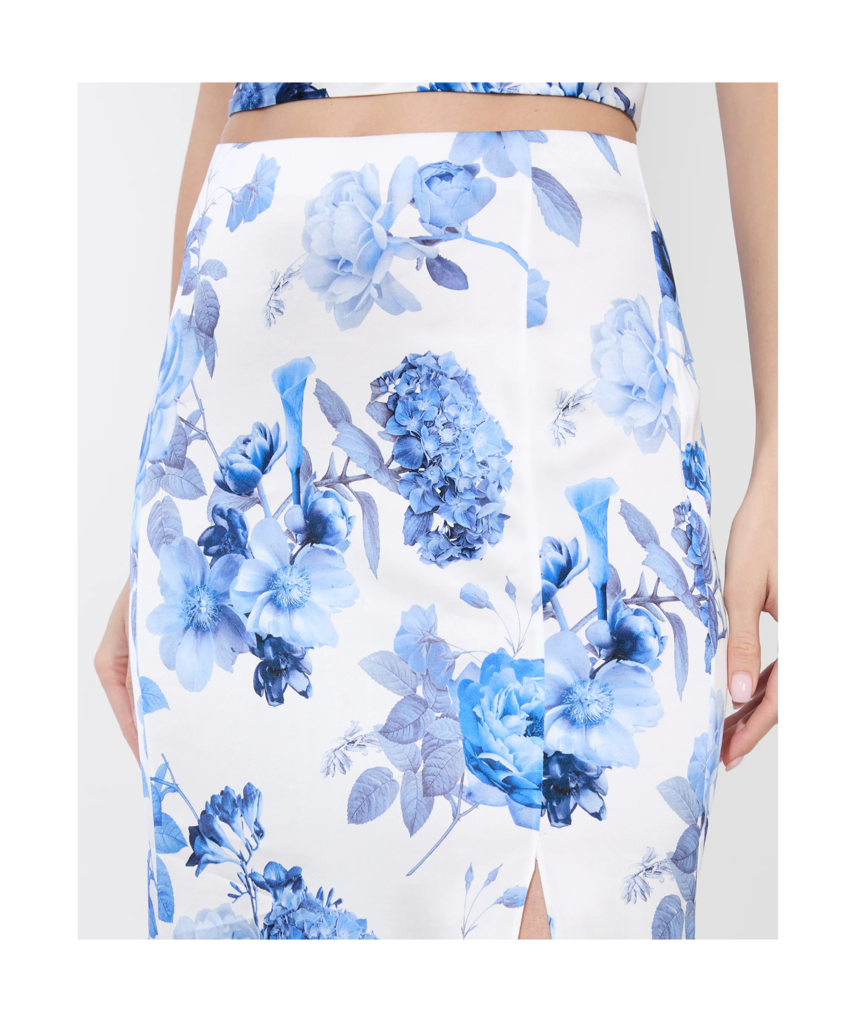 Alice And Olivia Stephine Printed Long Skirt In Multi