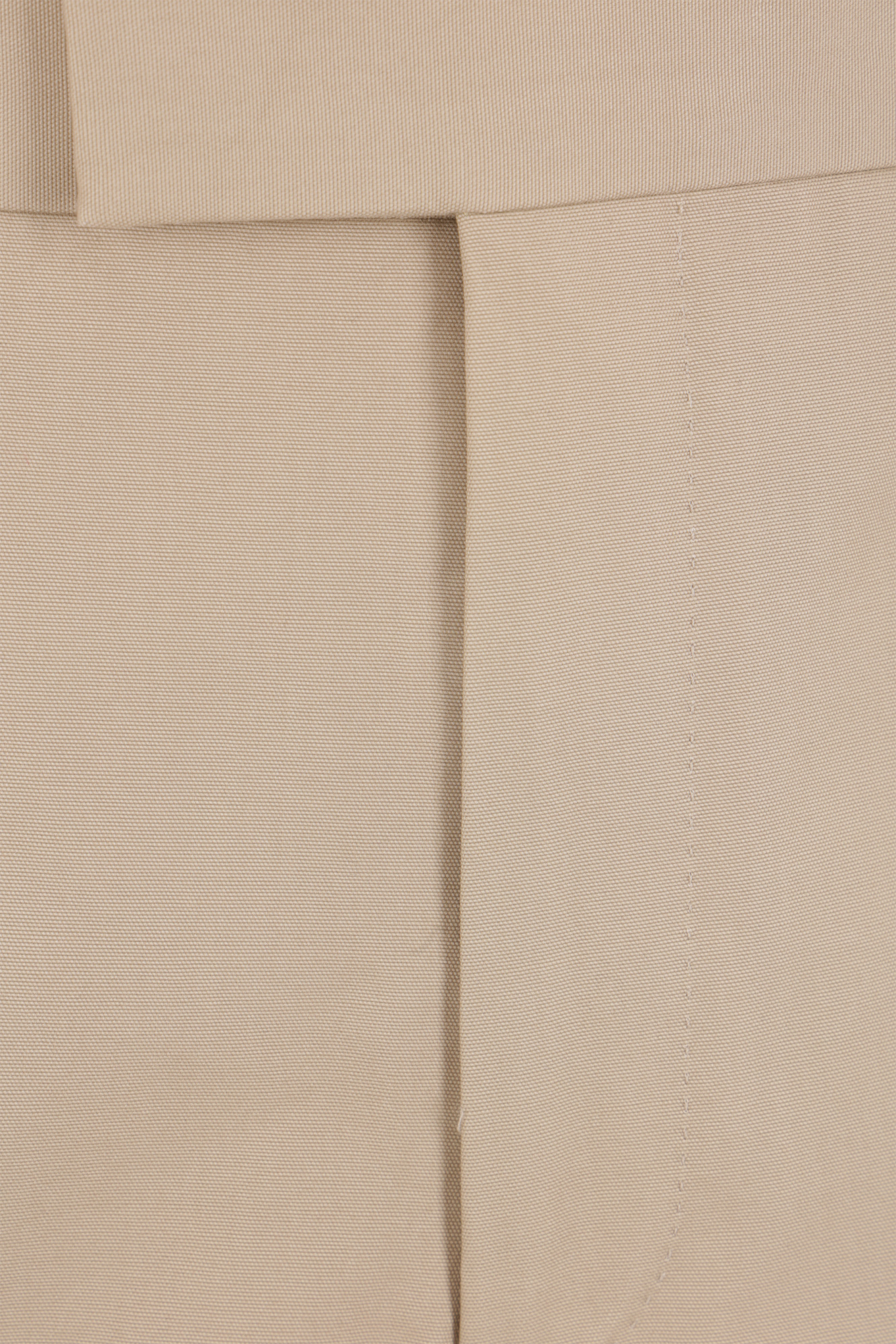 Ferragamo Belt Loop Shorts In Nude