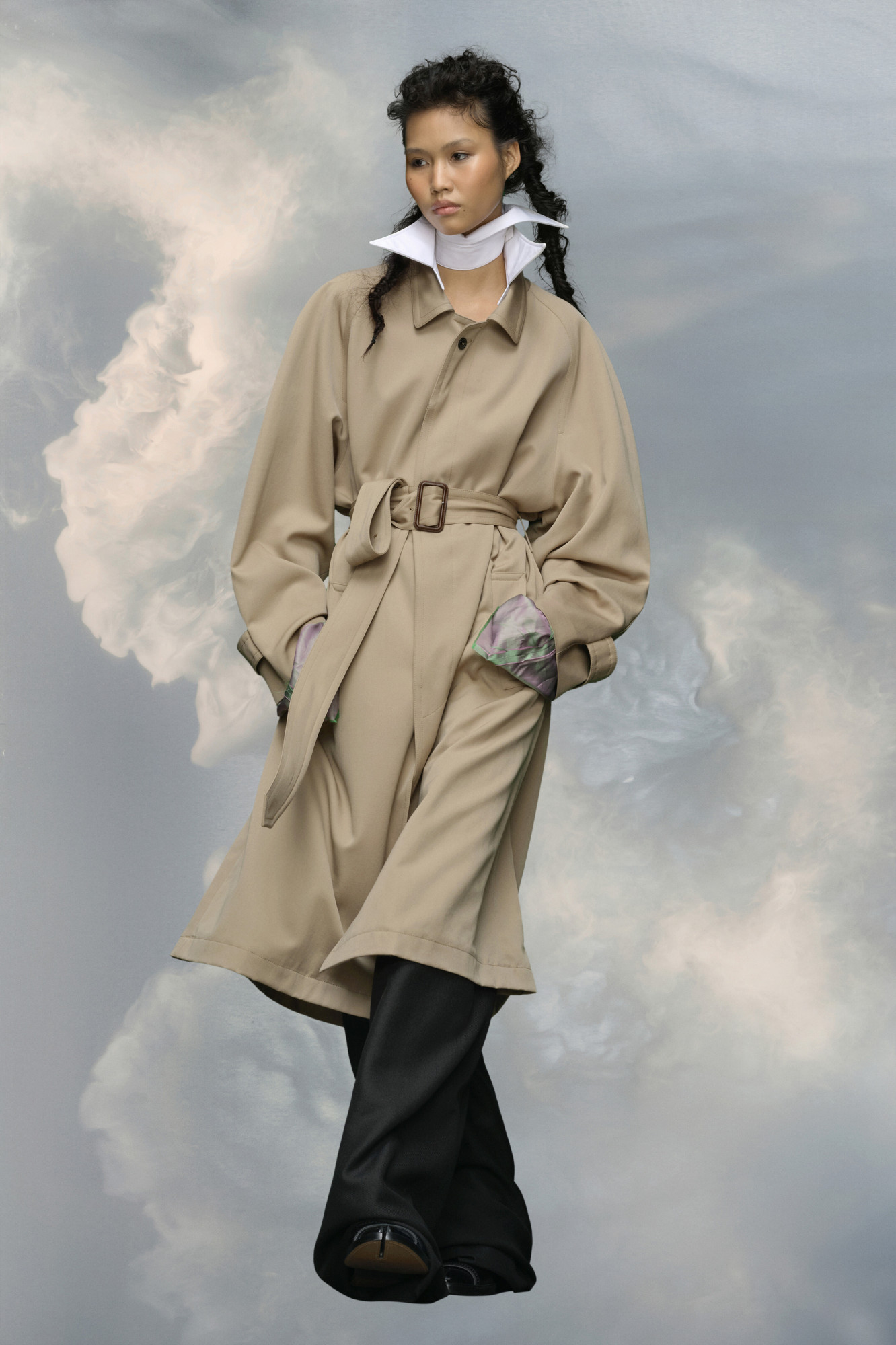 Maison Margiela Trench Coat With Wide Collar In Nude