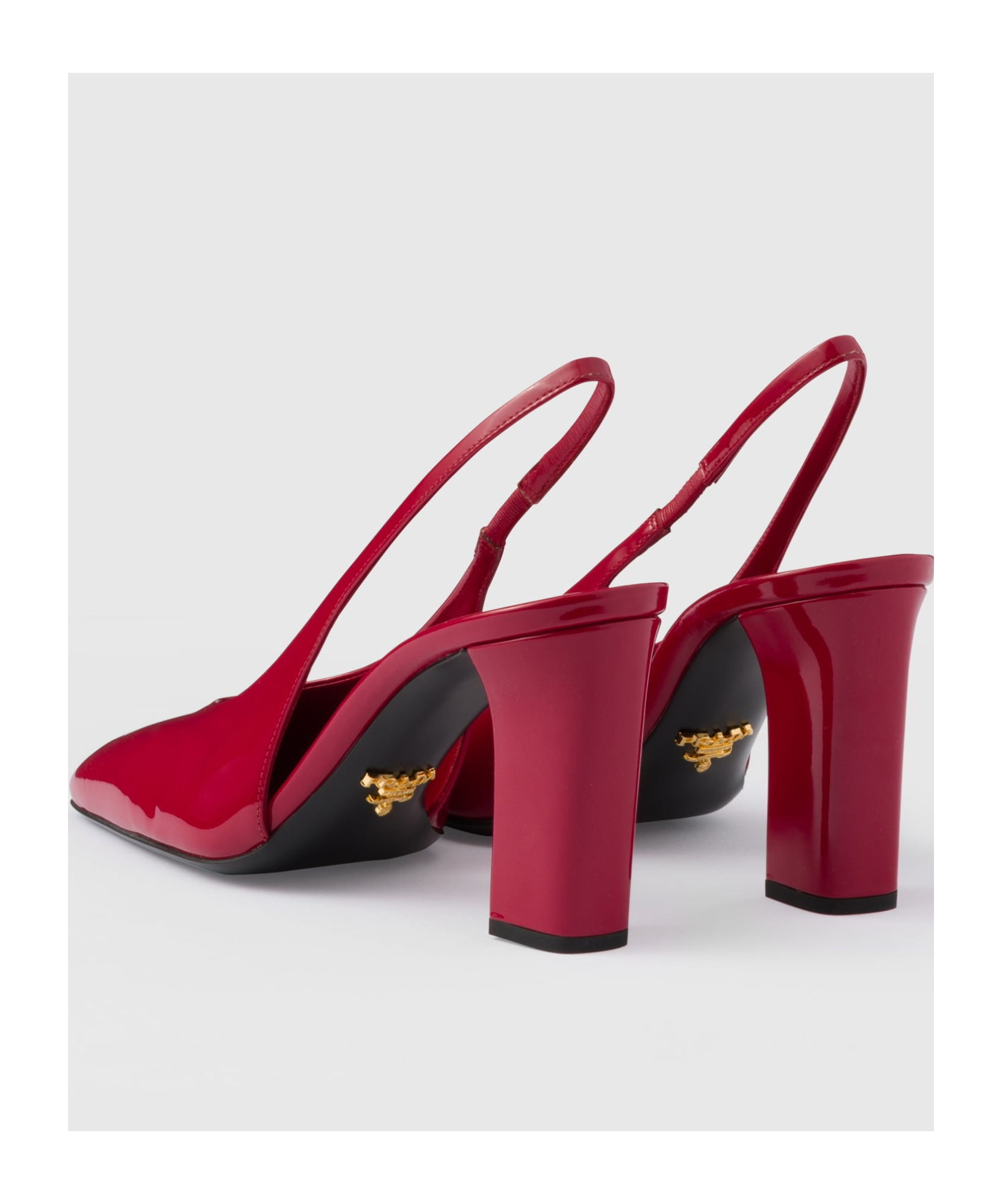 Prada Slingback-pumps Aus Lackleder In Cherry Red