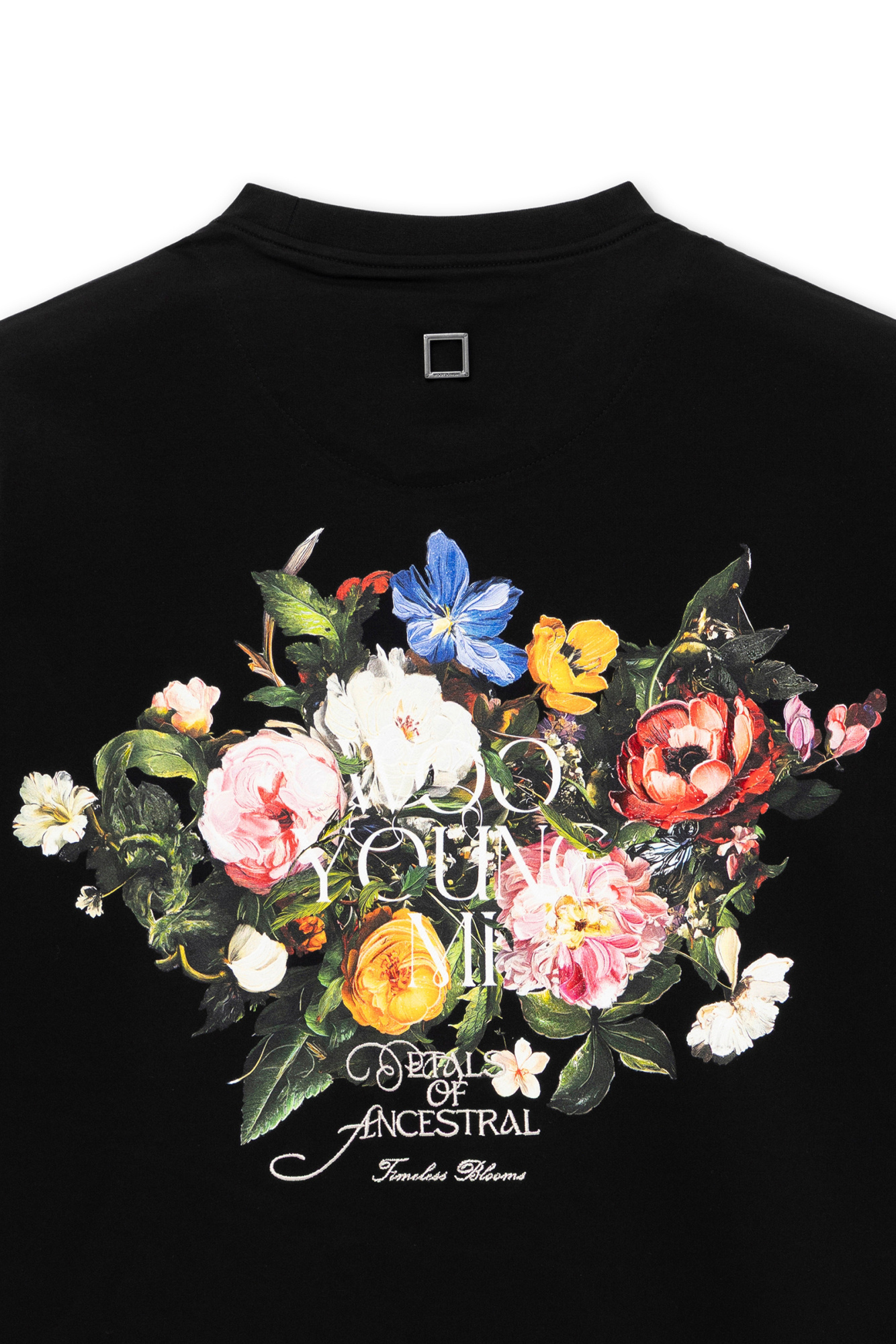 Wooyoungmi T-shirt With Floral Pattern On The Back In Black