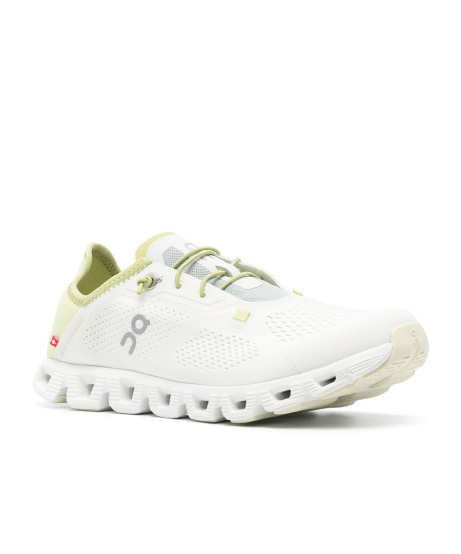 On Cloud 5 Coast Mesh-design Sneakers In White