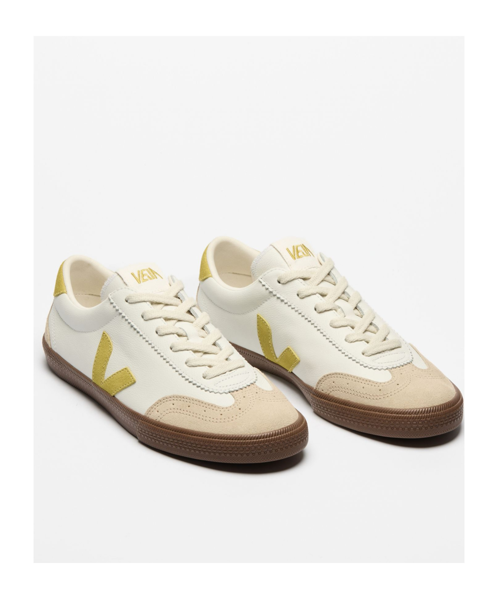 Veja Lace-up Low-cut Casual Shoes In White