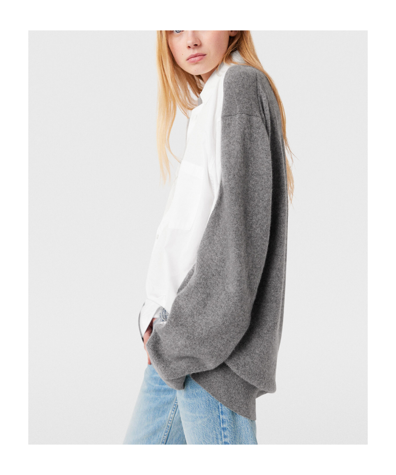 Stella Mccartney Buttoned Long-sleeved Knitted Cardigan In White