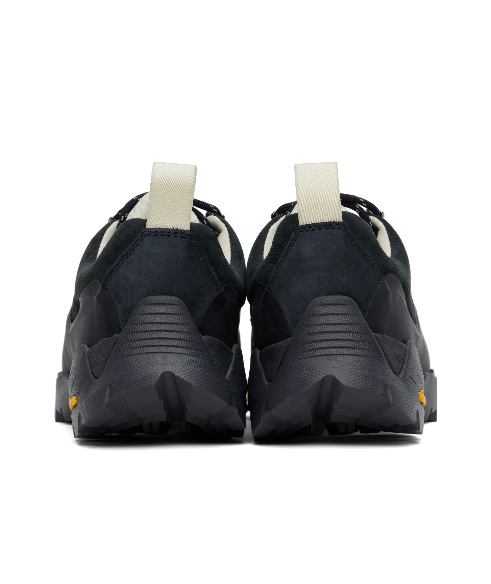 Roa Round Toe Low-top Sneakers In Black