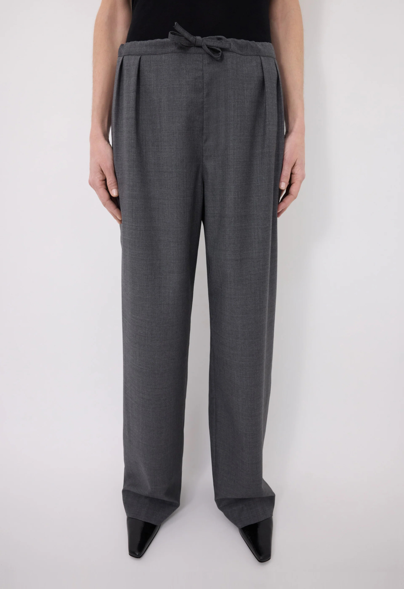 Loulou De Saison Elastic Waisted Trousers In Gray