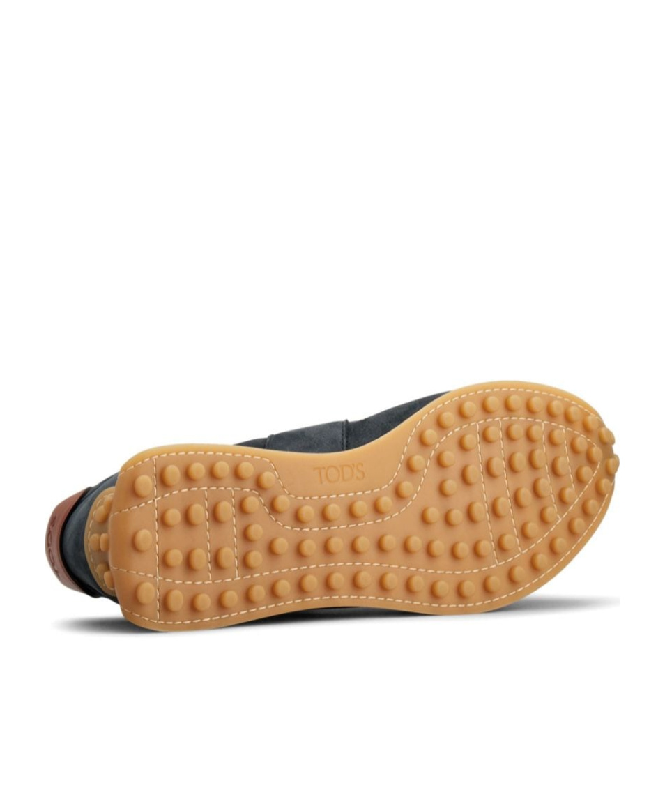 Tod's Gommino Leather Sneakers In Black