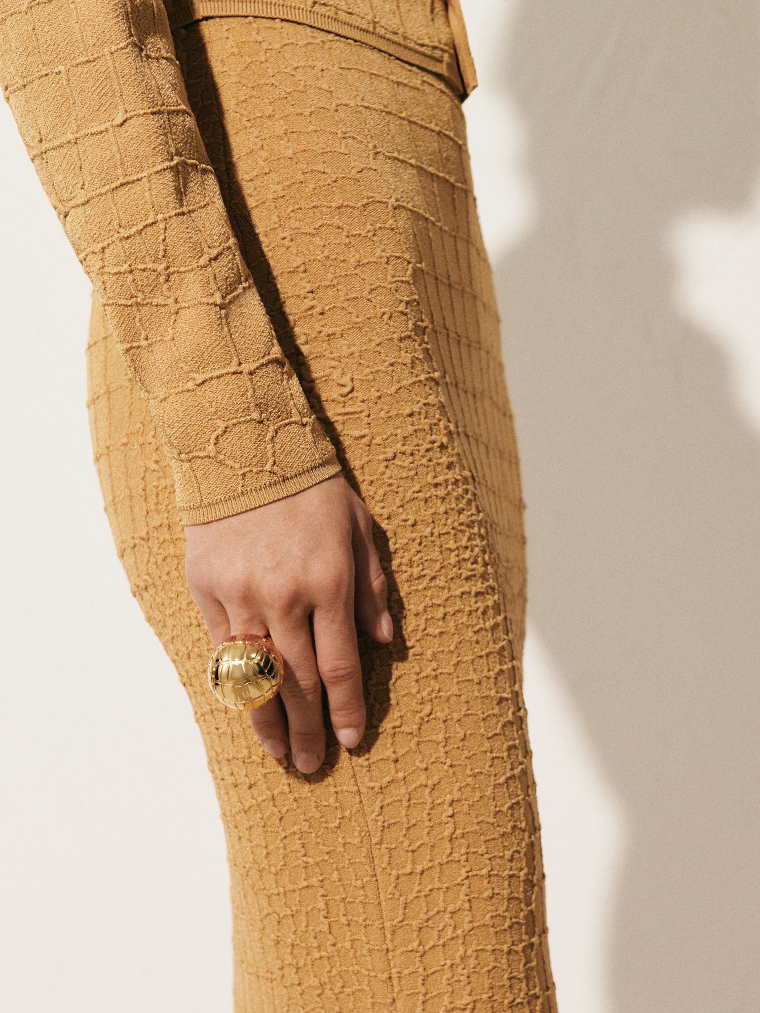 JACQUEMUS CIRCLE RING