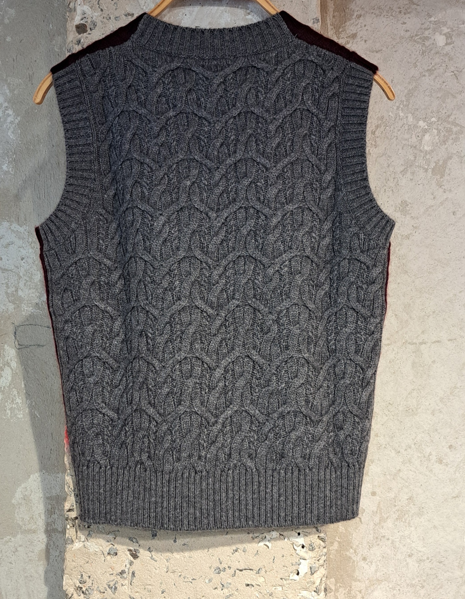 Ganni Sleeveless Sweater Vest In Red