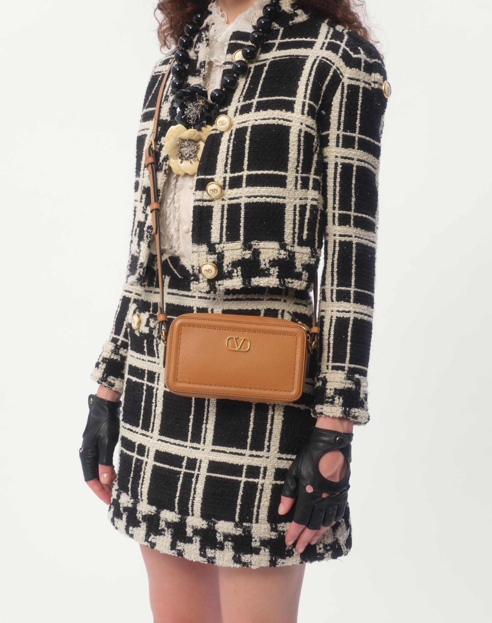 VALENTINO GARAVANI VALENTINO ALLTIME VLOGO SIGNATURE MINI SHOULDER BAG