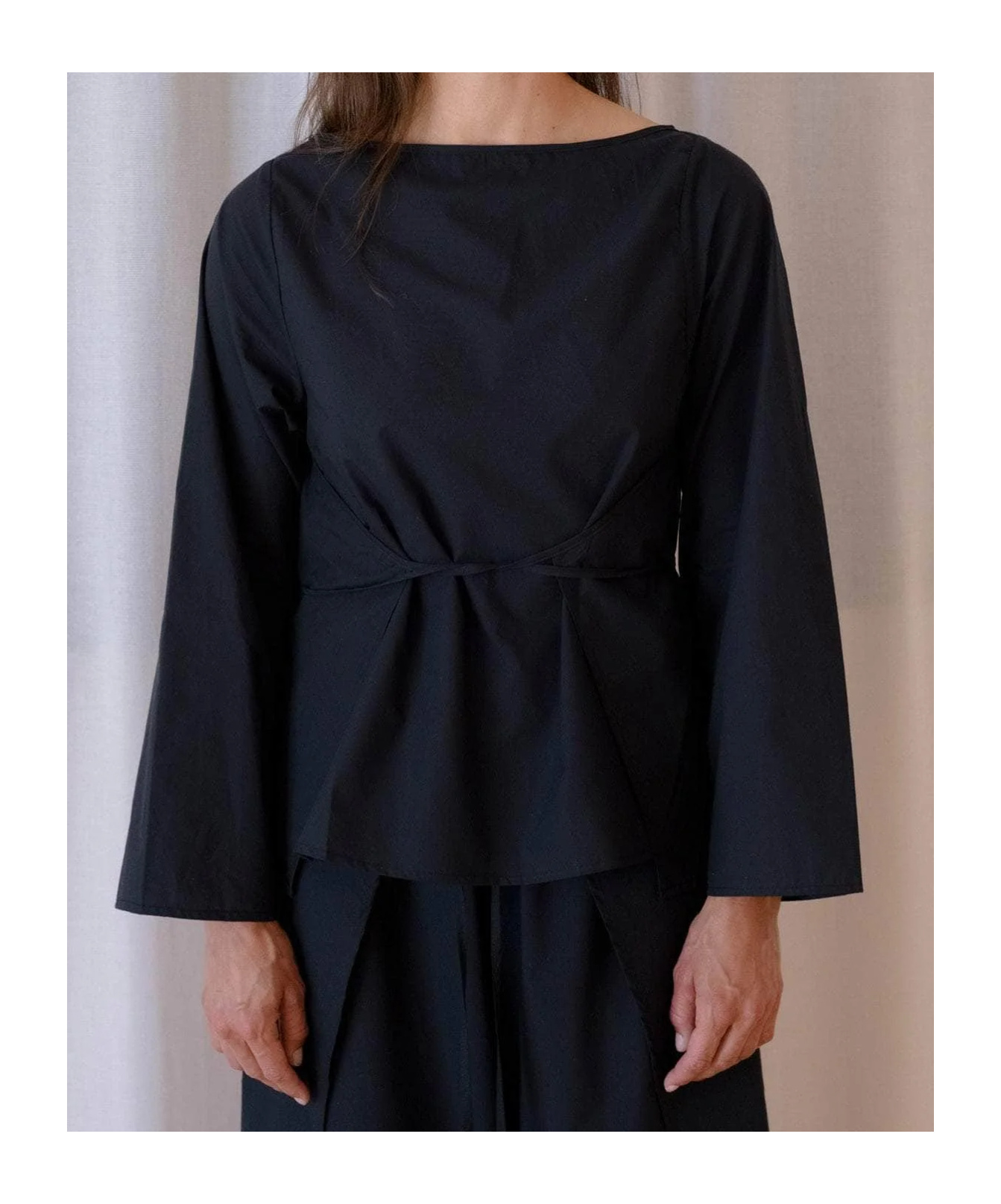 Baserange Decti Blouse In Black