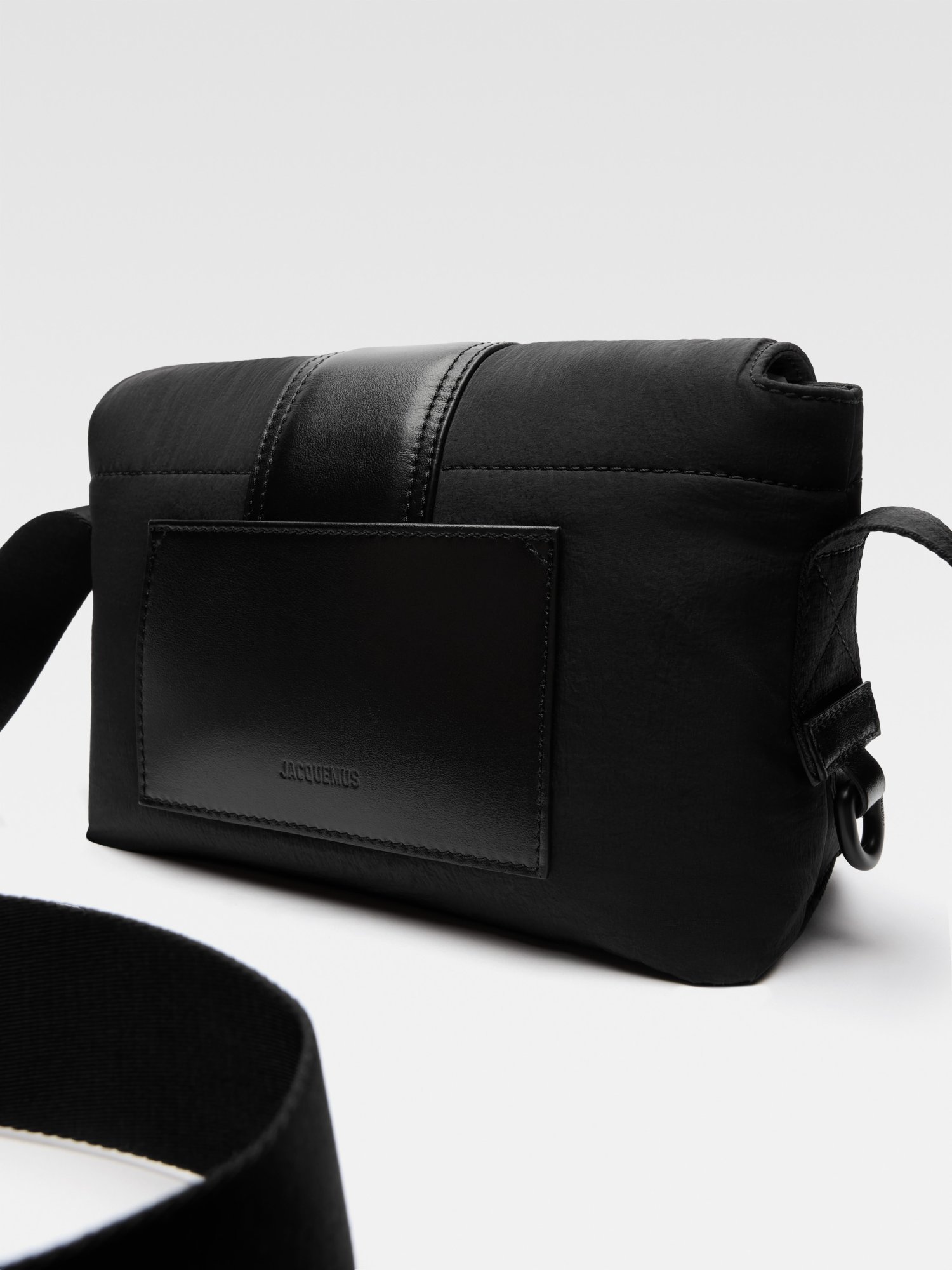 Jacquemus Le Petit Messenger Bambin