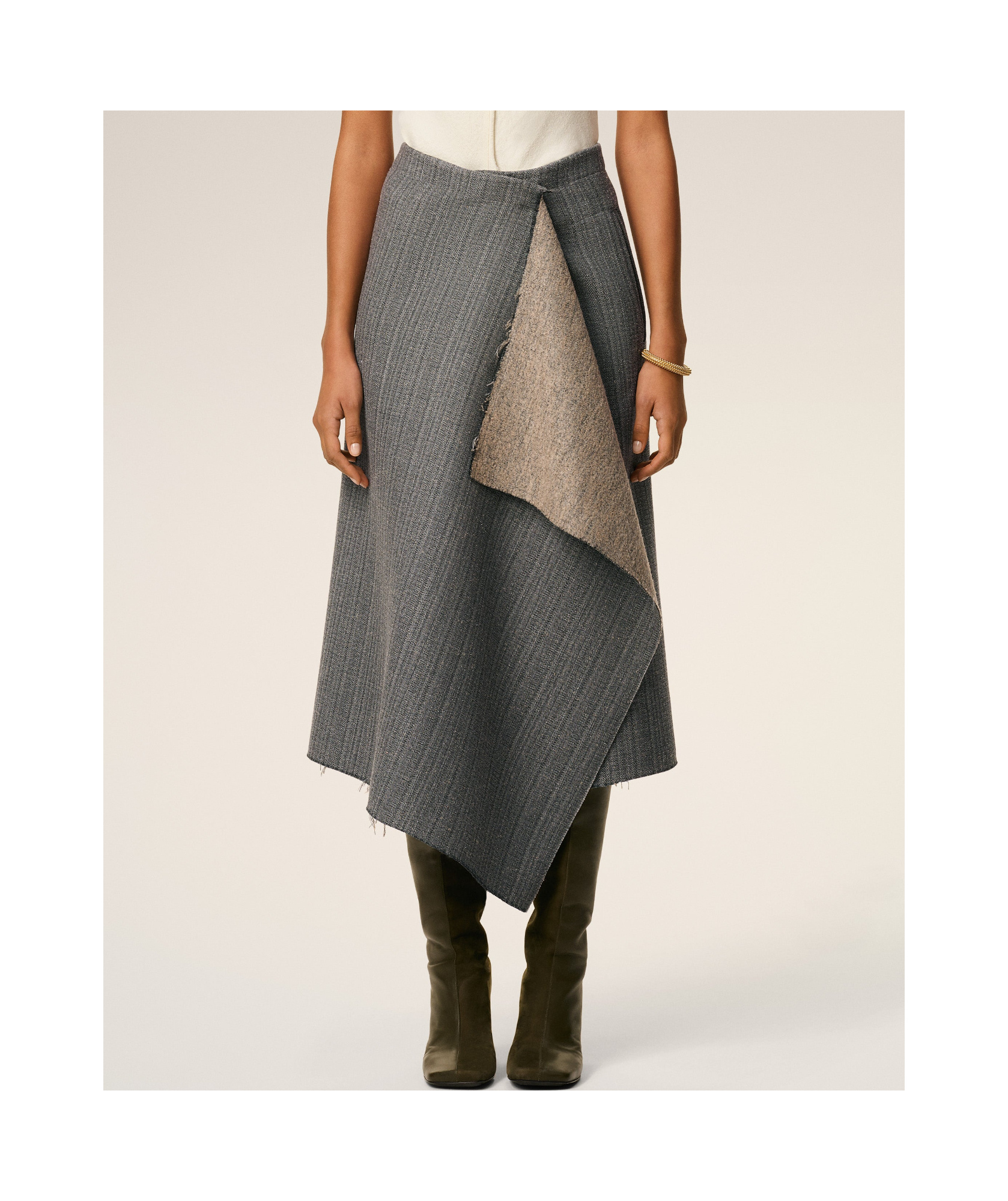 Ami Alexandre Mattiussi Wool Herringbone Midi Wrap Skirt In Gray