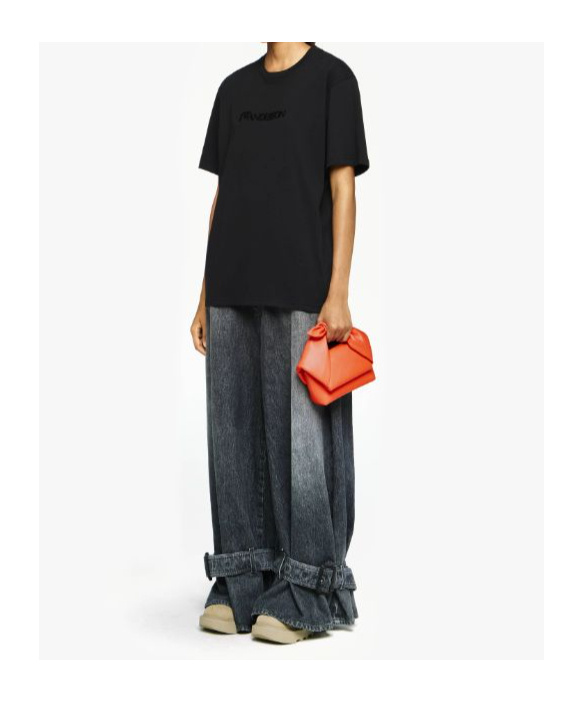 Jw Anderson Logo Embroidered Crewneck T-shirt In Black