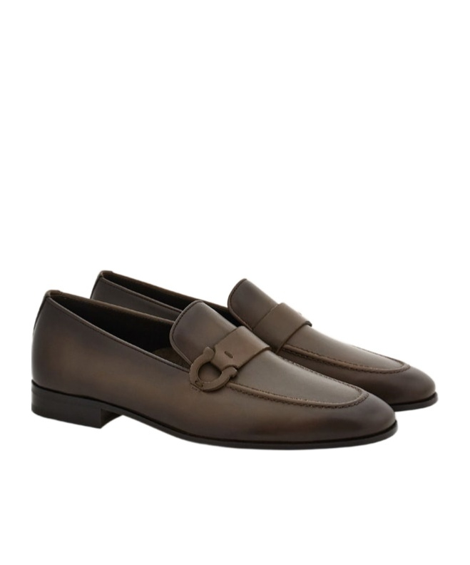 Ferragamo Bonny Gancini Leather Loafers In Black