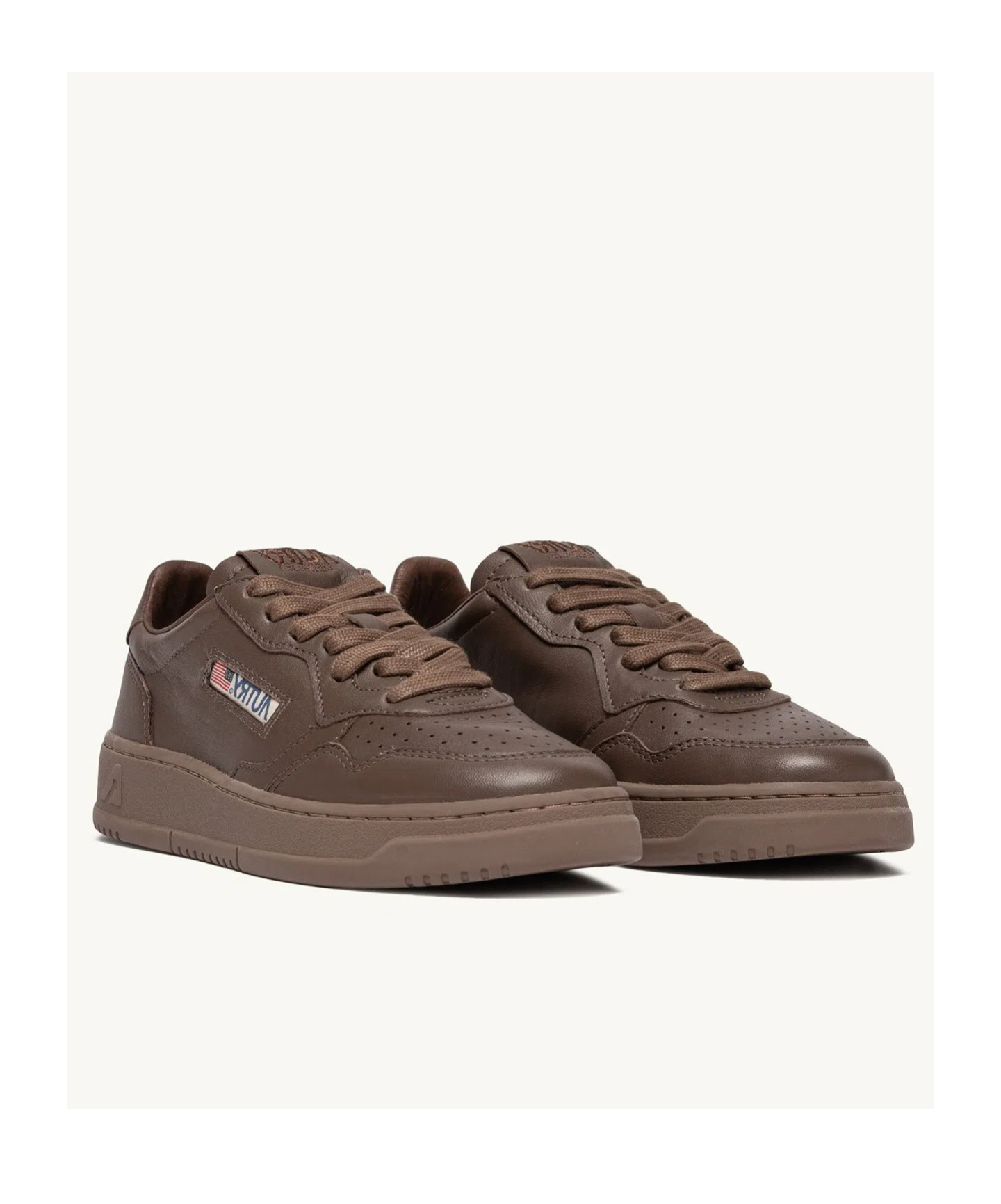 Autry Medalist Low-top Sneakers In Brown