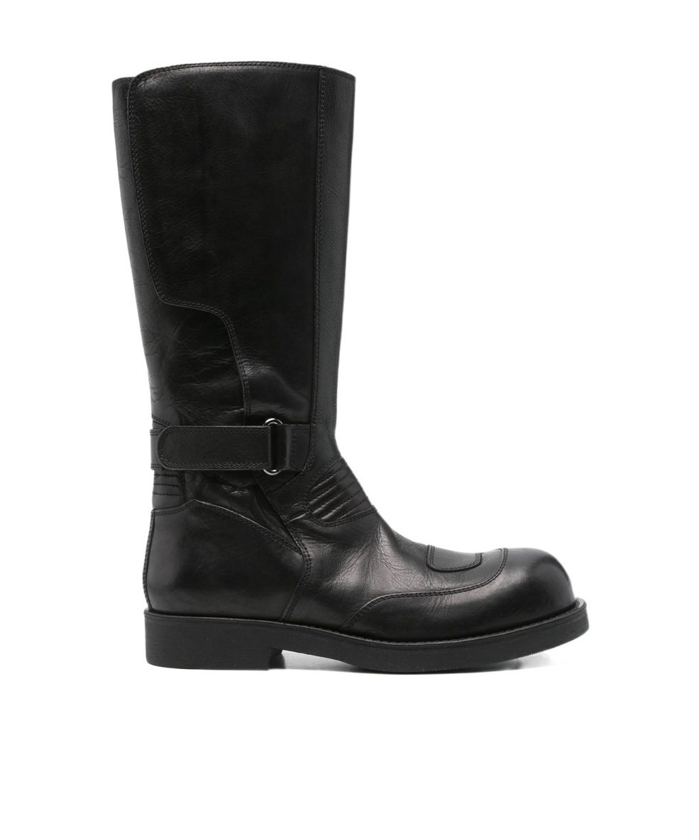 Mm6 Maison Margiela High Shaft Round Toe Stitched Boots In Black