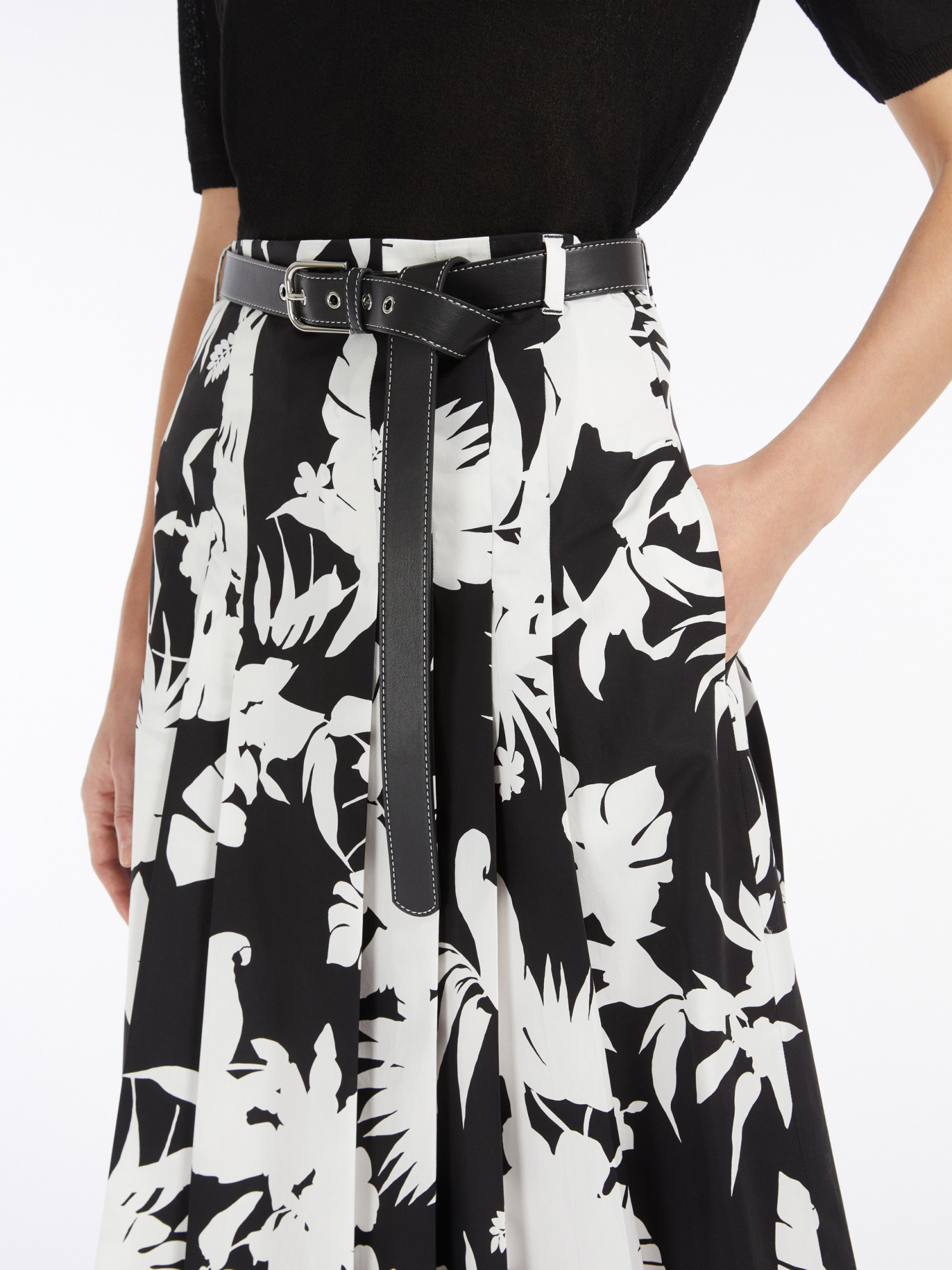 Max Mara Upe Pleated In Printed Popeline In Black