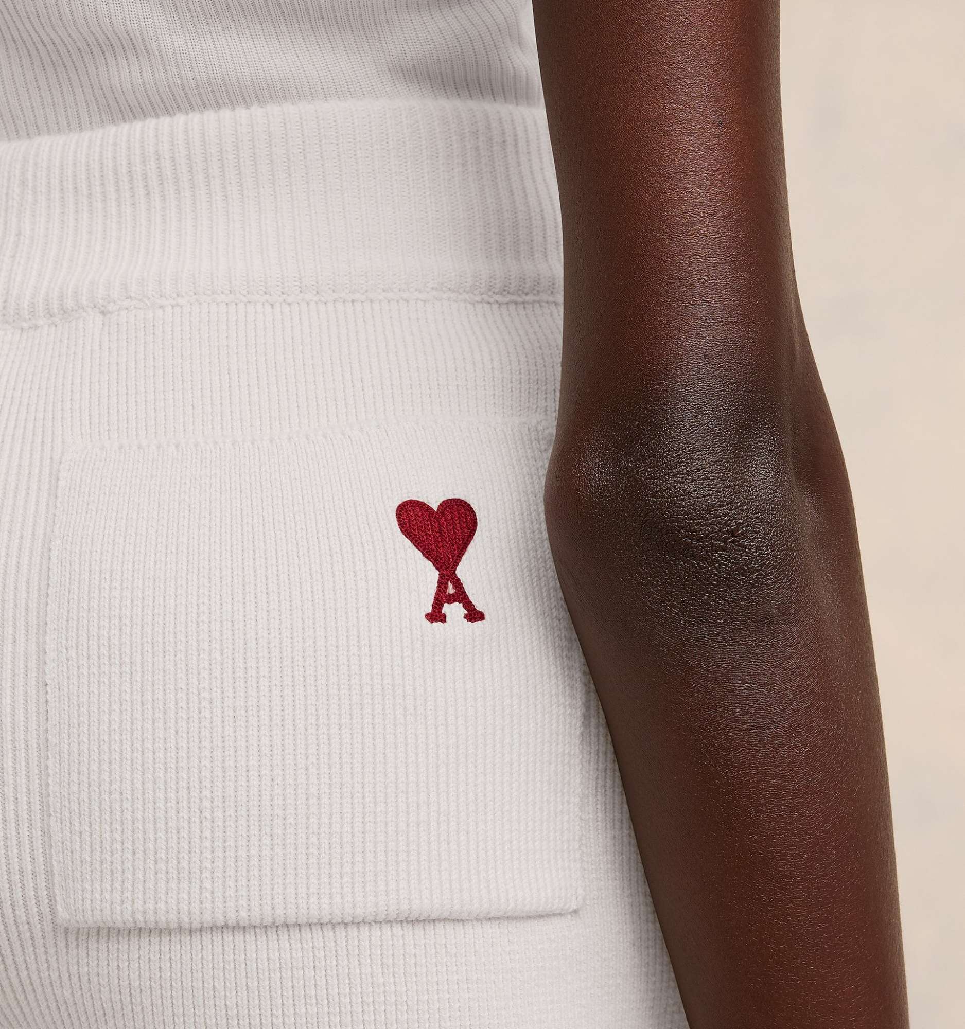 Ami Alexandre Mattiussi Ami De Coeur Ribbed Mini Shorts In White