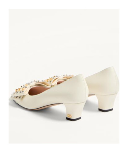 Valentino Garavani Bowow Pump In Kidskin With Studs 45mm Woman Ivory 41 In Ivory