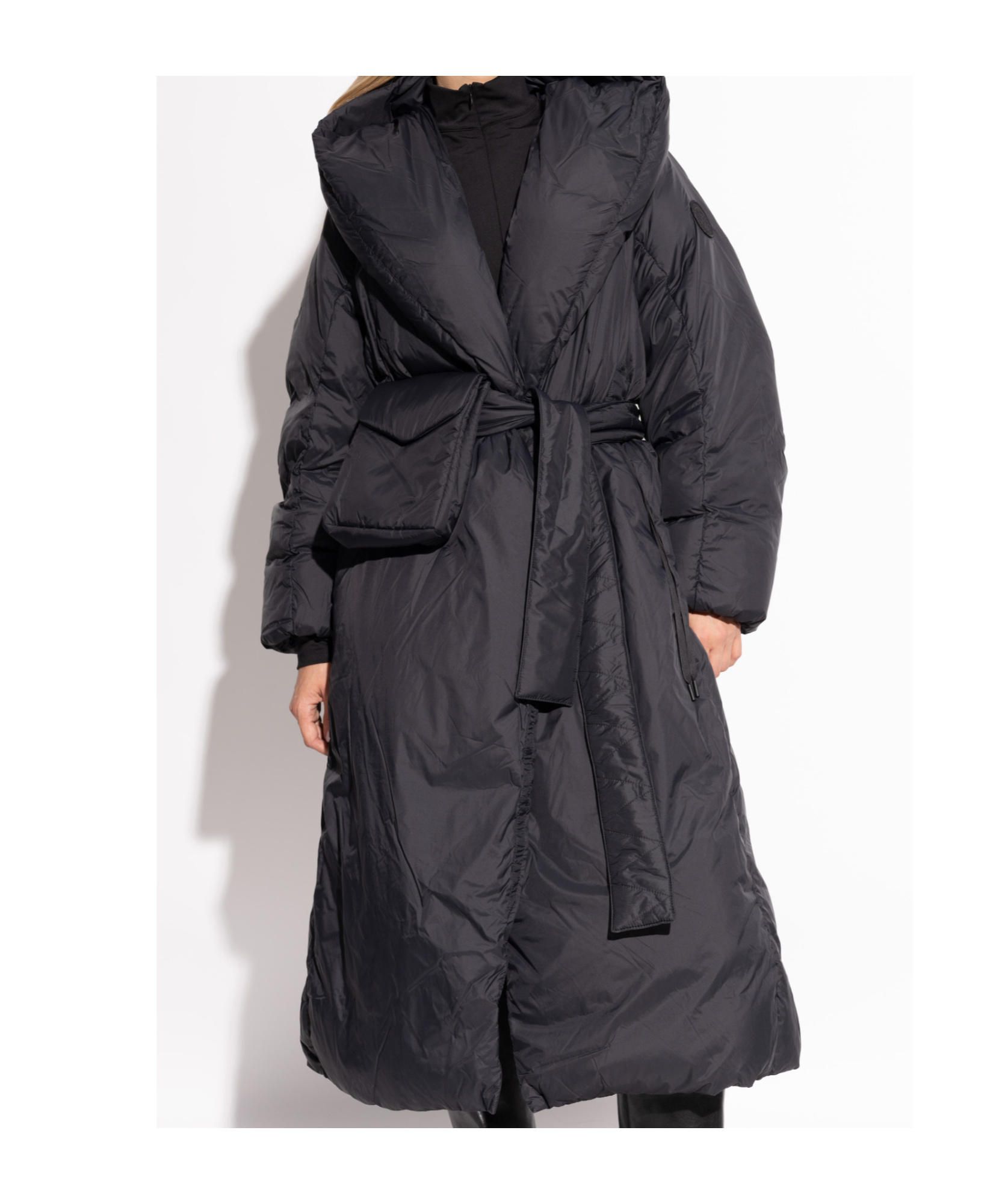 Canada Goose Long-sleeved Down Jacket In Black