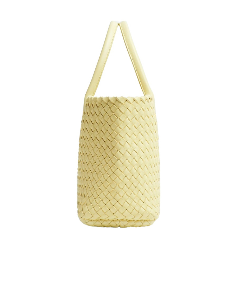 Bottega Veneta Small Intreccio Handbag In Nude