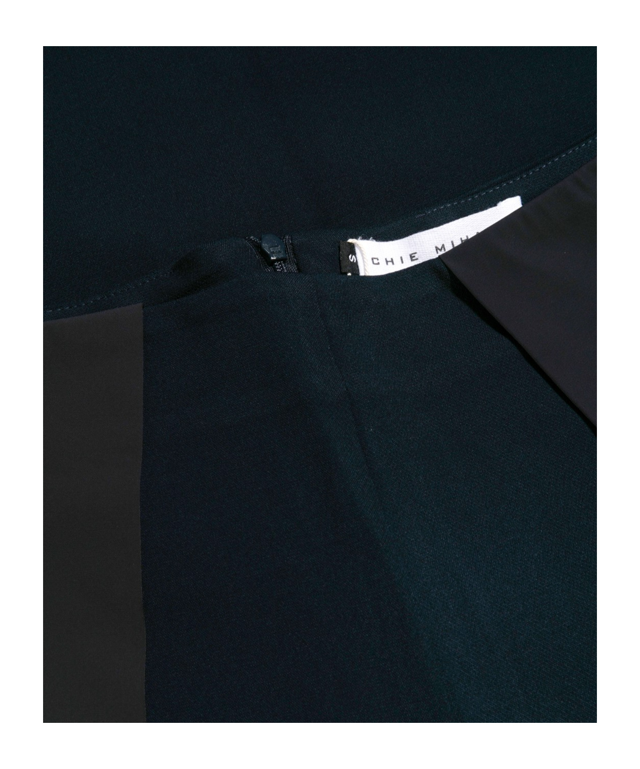 Chie Mihara Pleated Zipper Shorts In Black