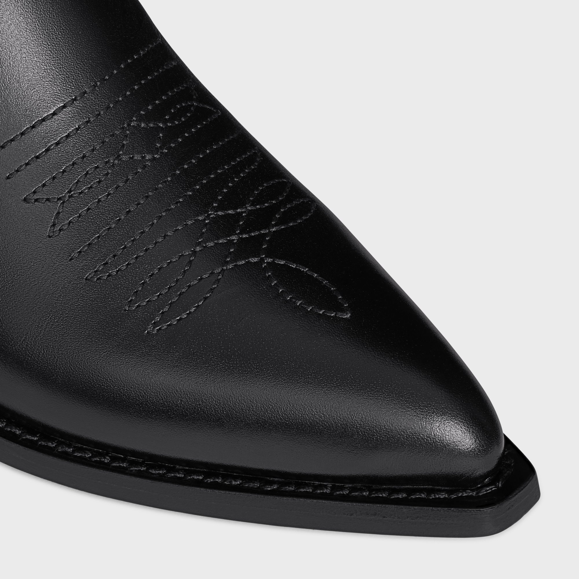 Celine Leon Shiny Calfskin Zipper Boots In Black
