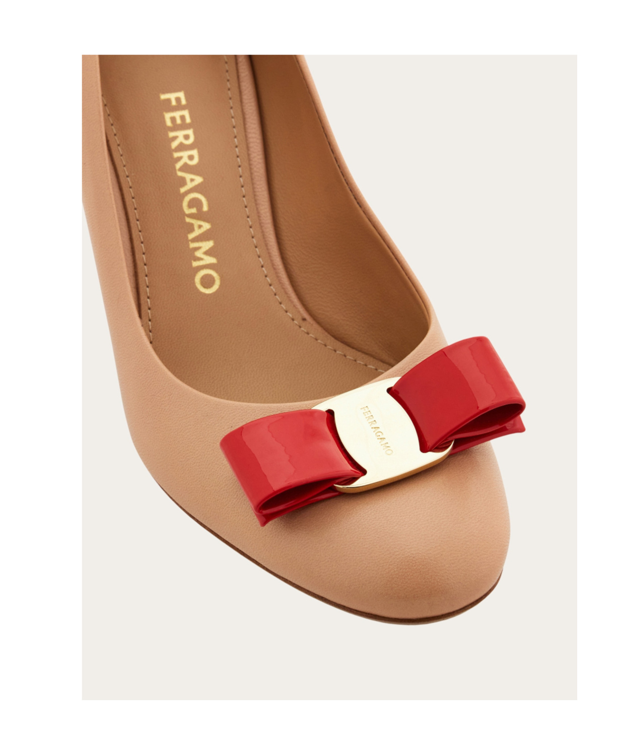 Ferragamo Vara Bow Pump Shoe In Neutral