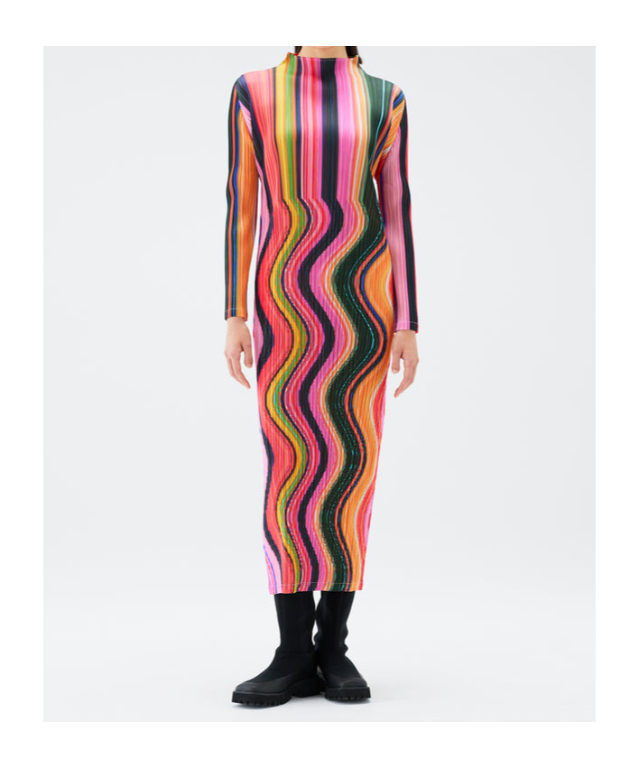Issey Miyake Pleated Mid-length Dress In Red