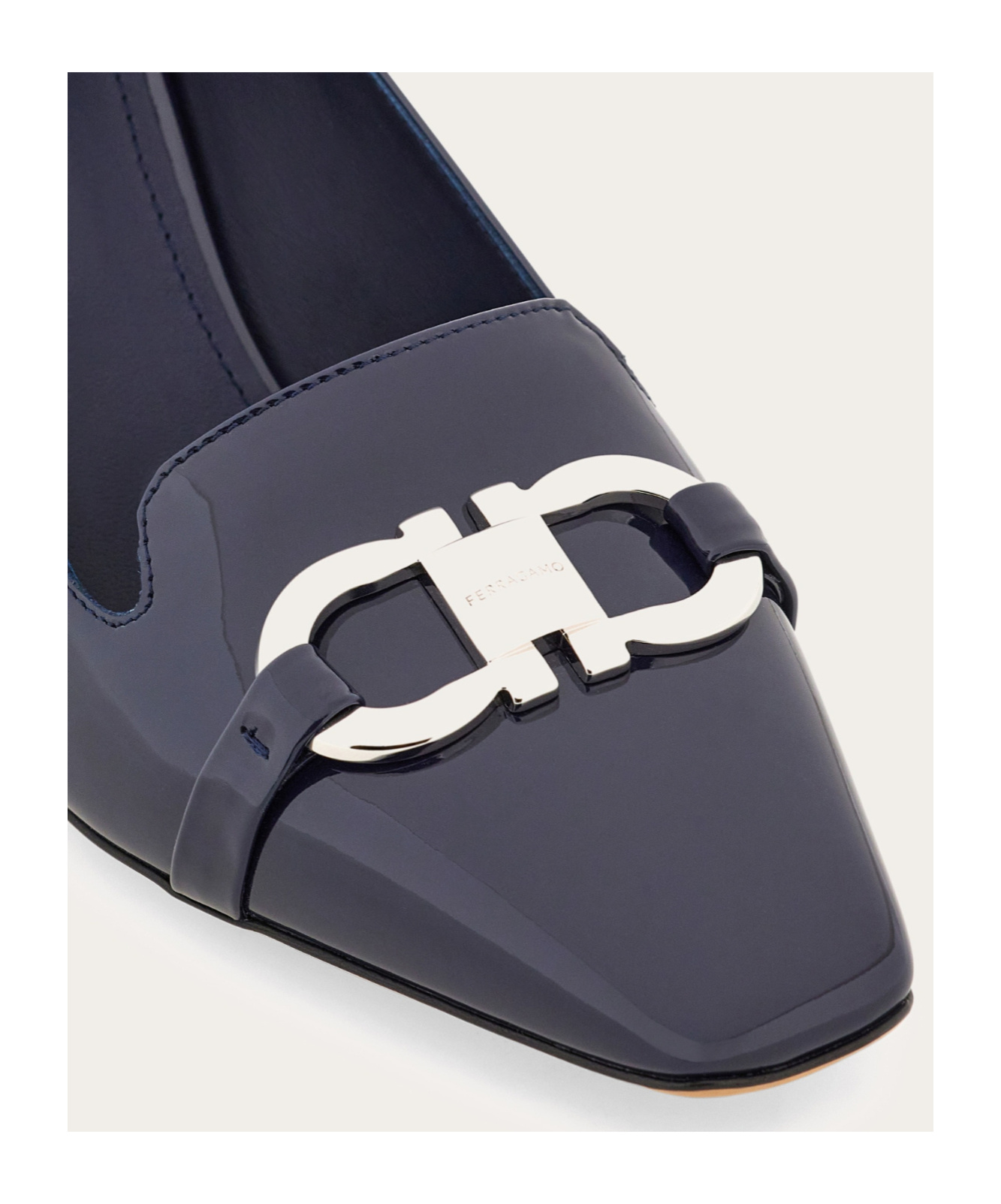 Ferragamo Pump With Gancini Ornament In Blue