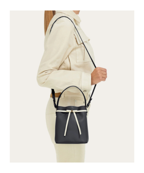 Ferragamo Bucket Bag Mascarpone Bow Salvatore Top Handle In Black