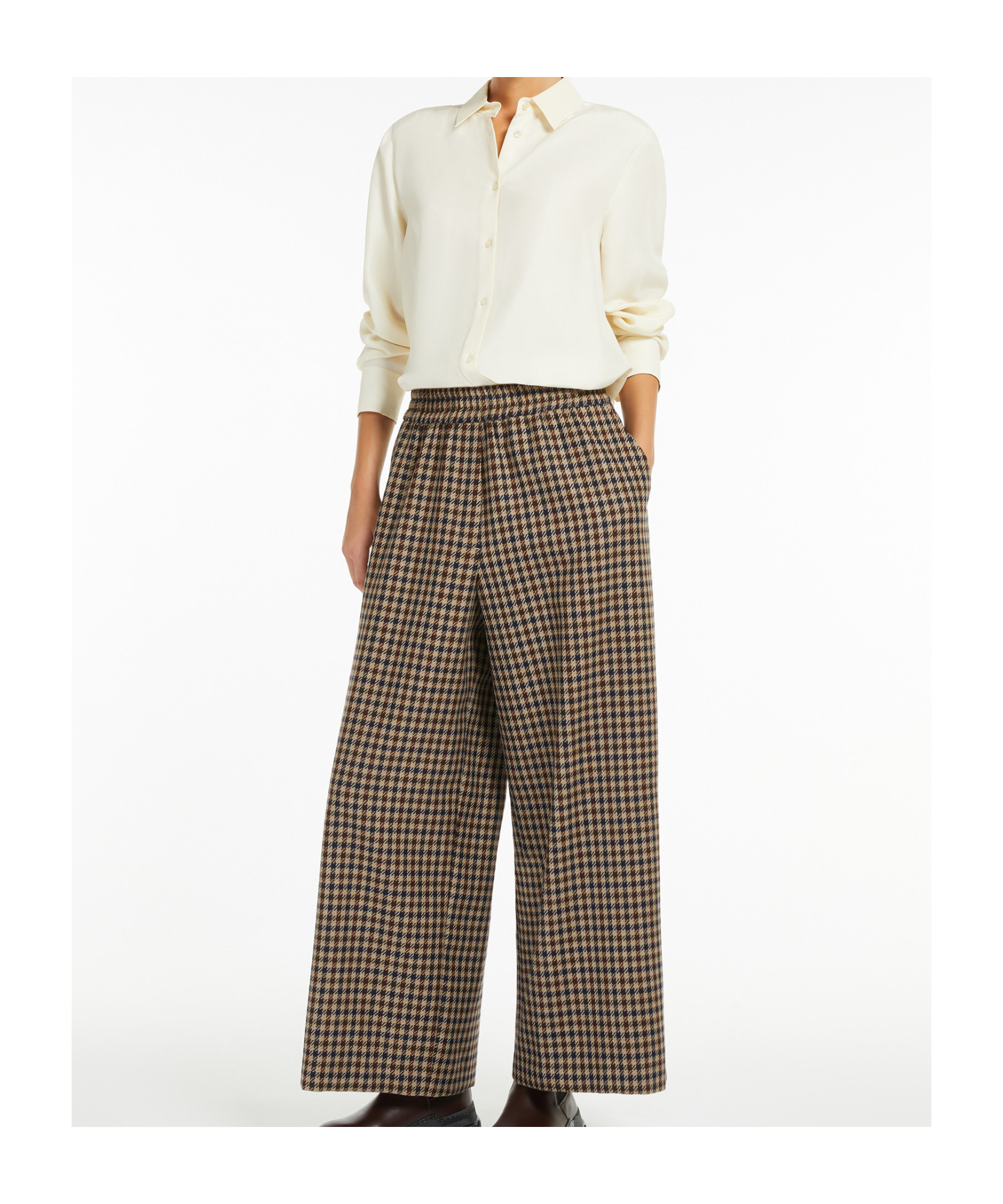 Weekend Max Mara Almina Buttoned Shirt In White