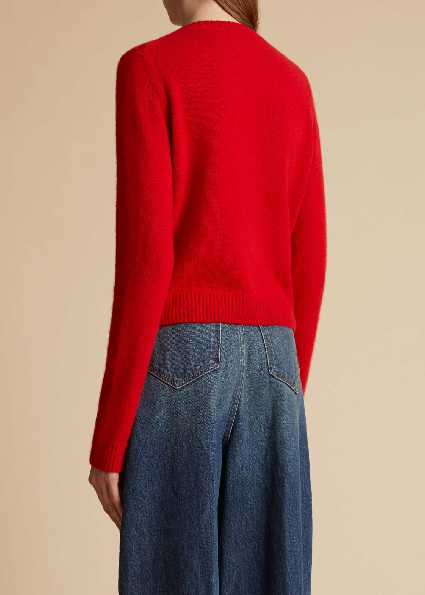 Shop Khaite The Diletta Cashmere Jumper In Red