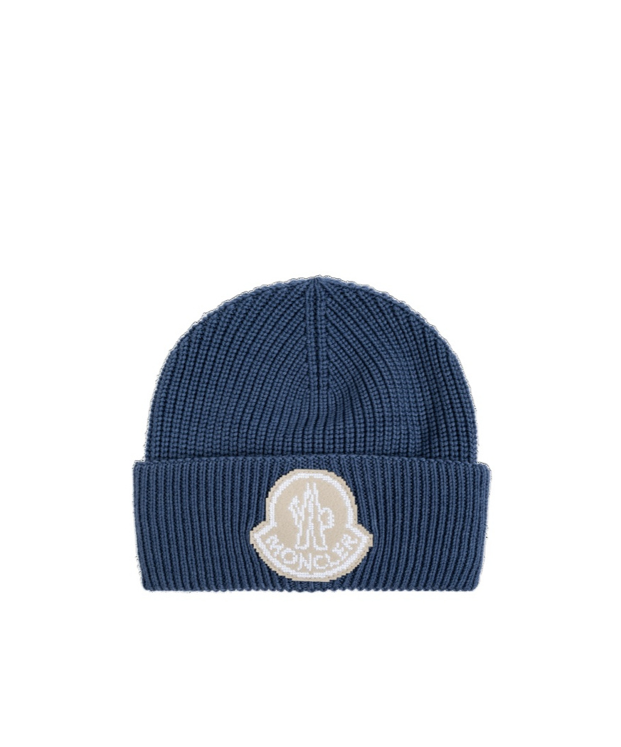 Moncler Logo Patch Wool Beanie In Blue