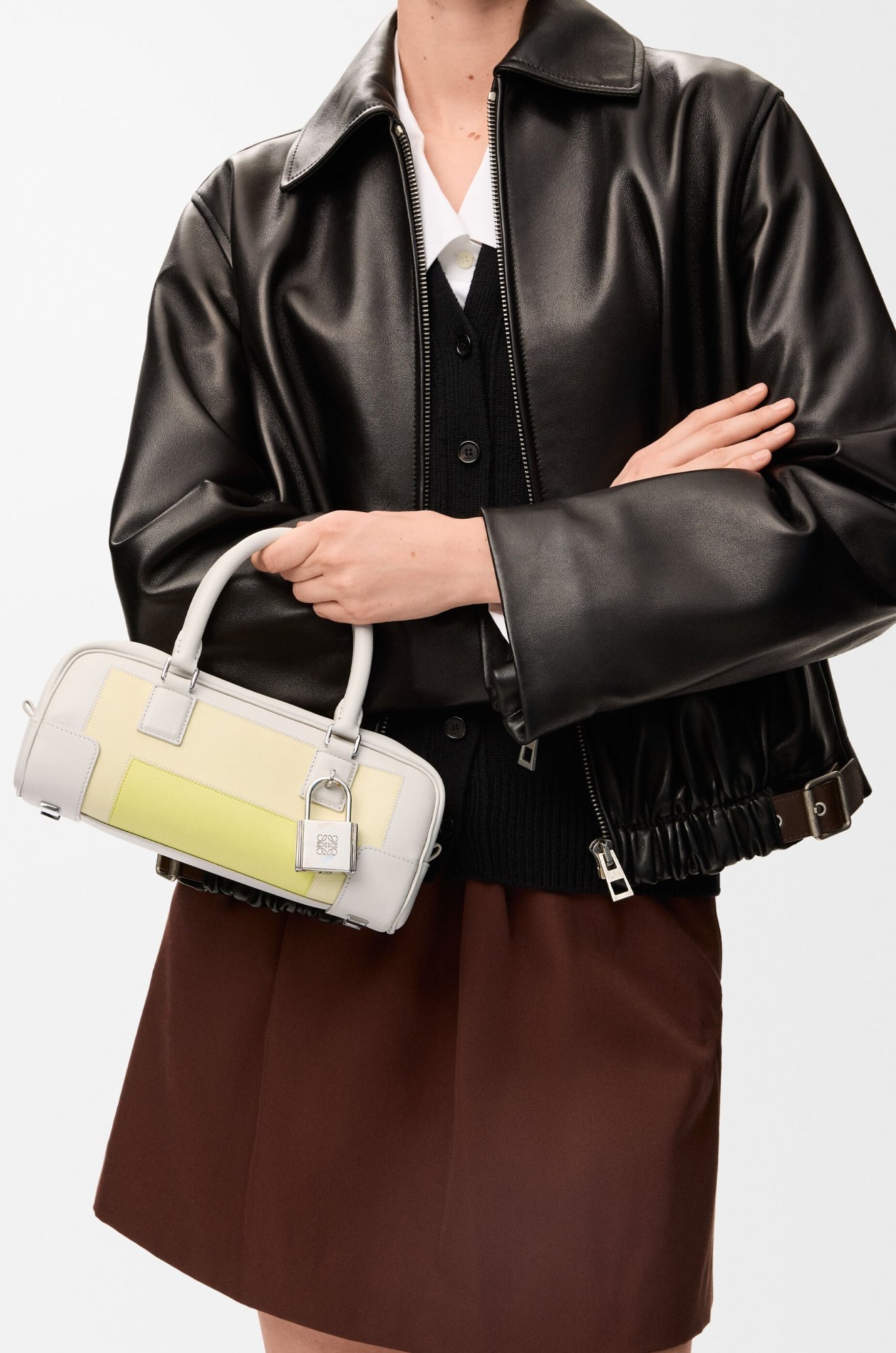 Loewe Amazona Cropped 23 Shoulder Bag